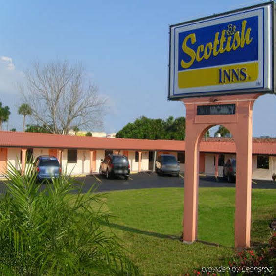 Scottish Inn - Okeechobee Buitenkant foto